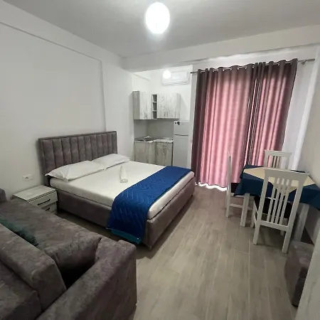 Sula * Golem (Tirana)